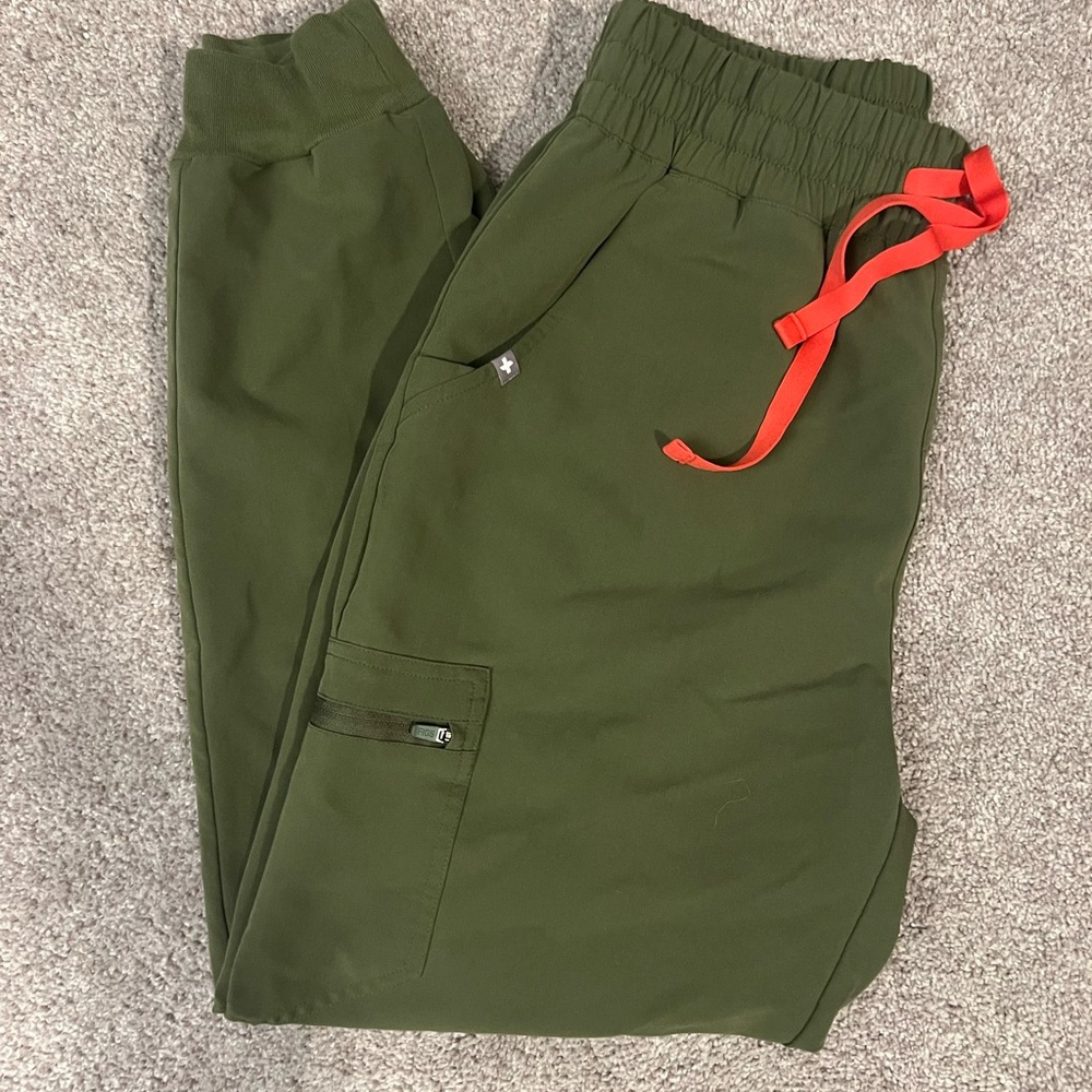 Figs scrub joggers